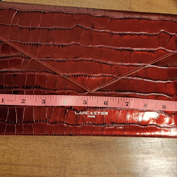 NWT Lancaster Exotic Croco Irisé CLUTCH AIR Rubis - Picture 7 of 8